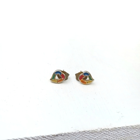 Vintage Rainbow Heart Stud Earrings - Picture 8 of 8